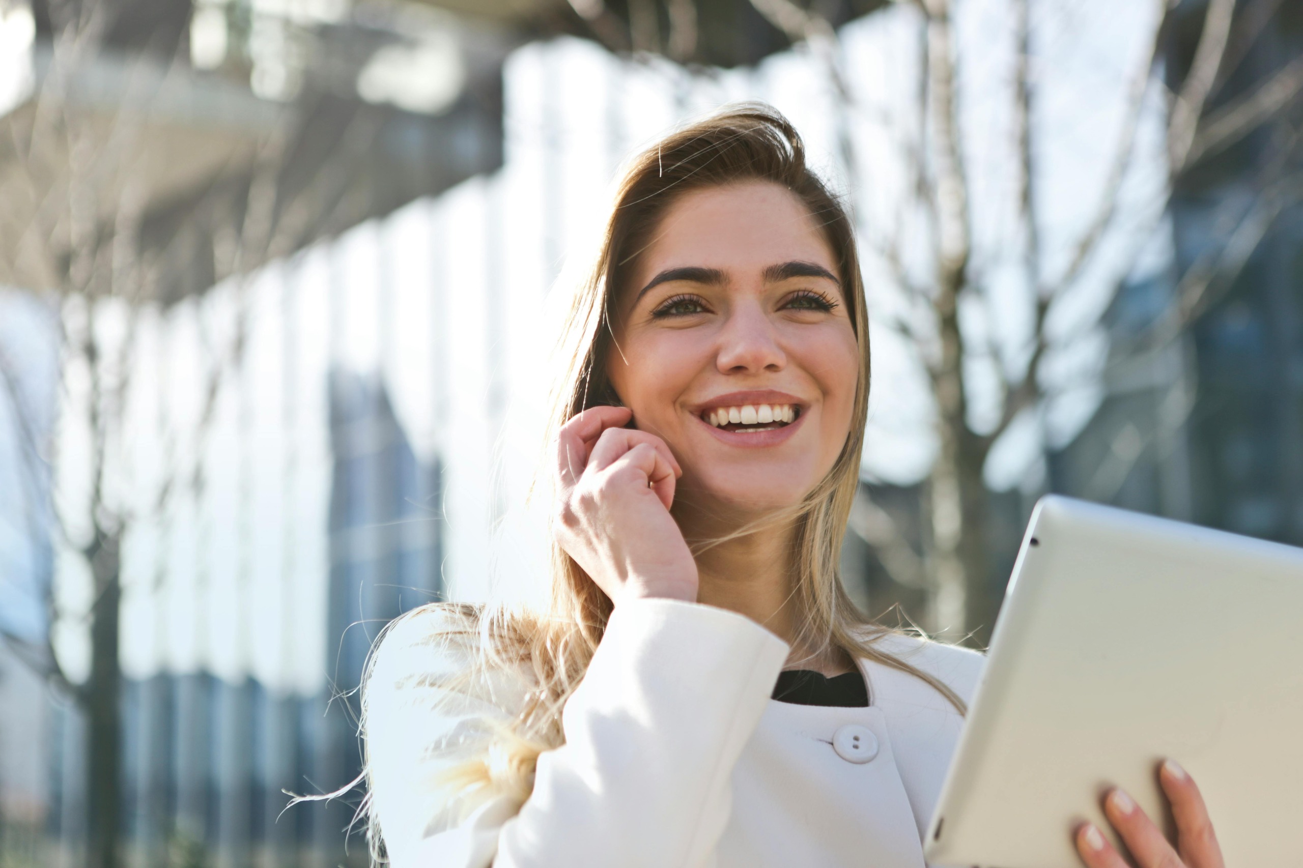 Learn the importance of effective communication with your Virtual EA (Virtual Executive Assistant) to boost alignment, efficiency, and mutual success.